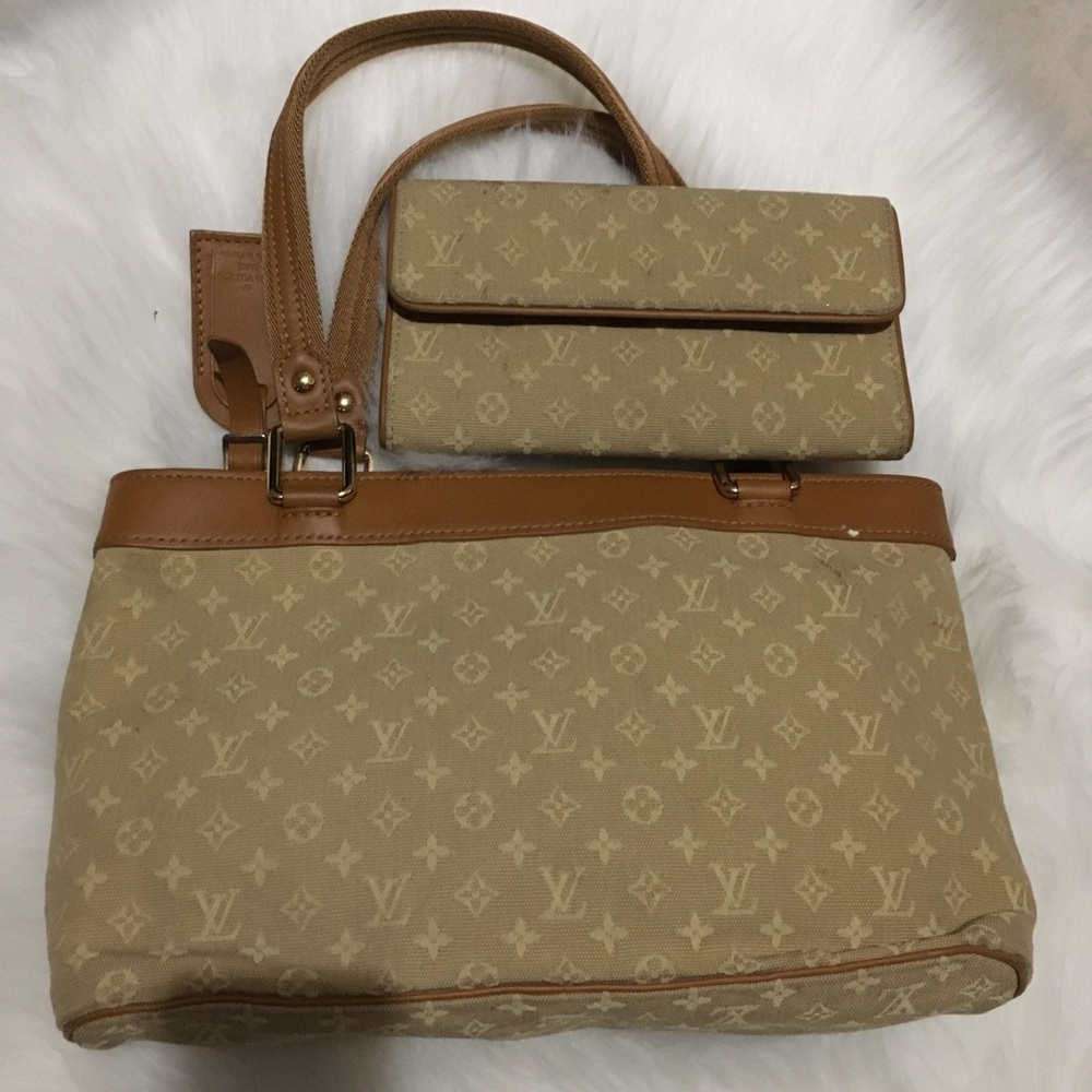 100% authentic louis vuitton set